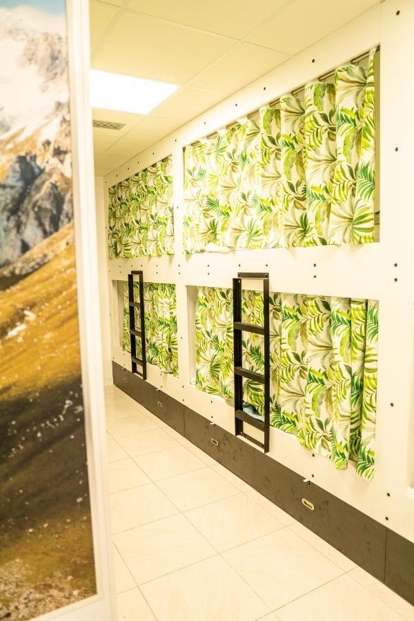 Hostel Playa De Meron 산비센테데라바케라 외부 사진