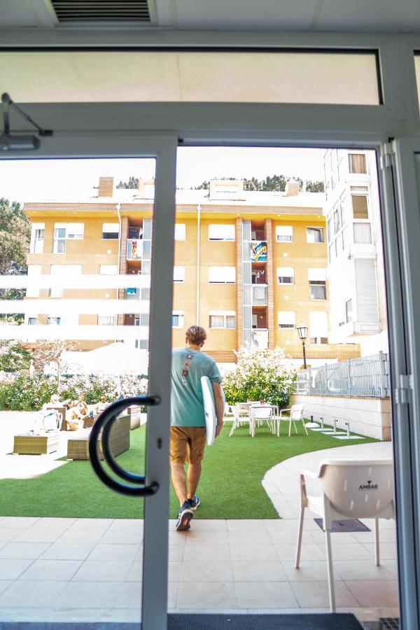 Hostel Playa De Meron 산비센테데라바케라 외부 사진